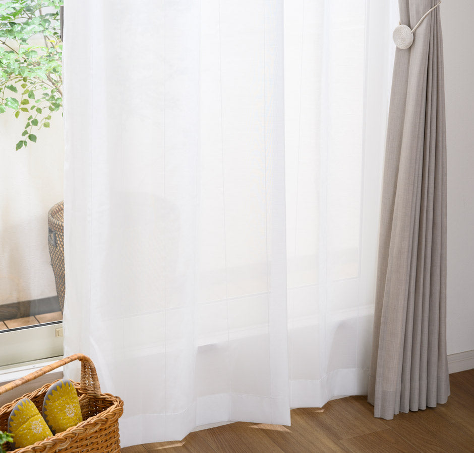 Heat-insulating and UV-blocking lace curtain DL7932 made with Teijin's "Suzukaya Ω(R)"