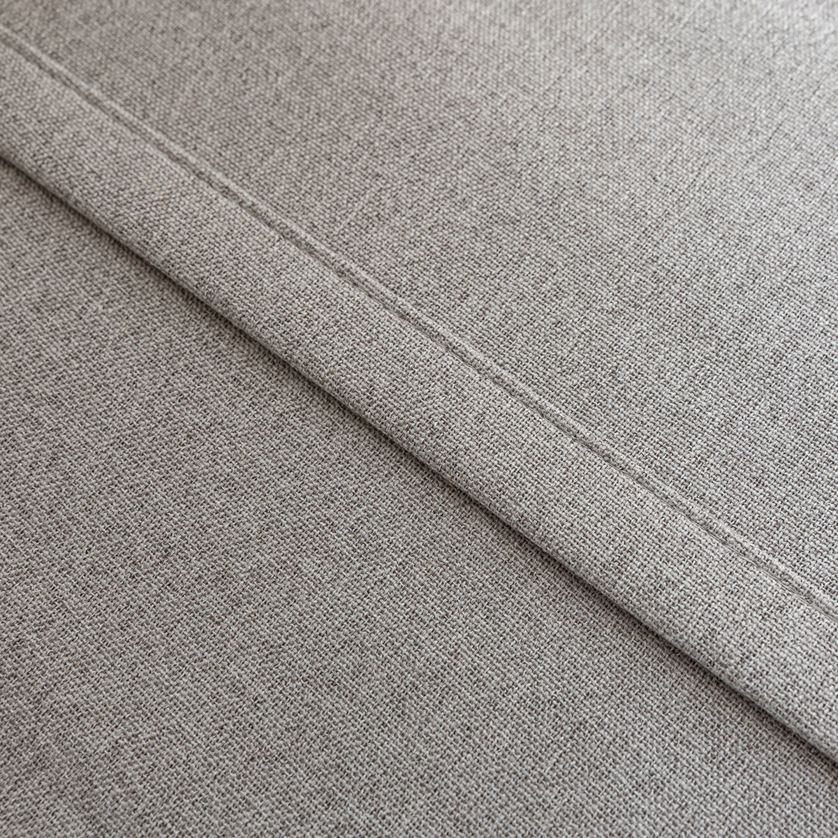 Soundproof, heat-insulating, completely blackout bedroom curtains. Available in 6 colors. Width and height can be customized to the nearest 1cm. Part number 8662-1