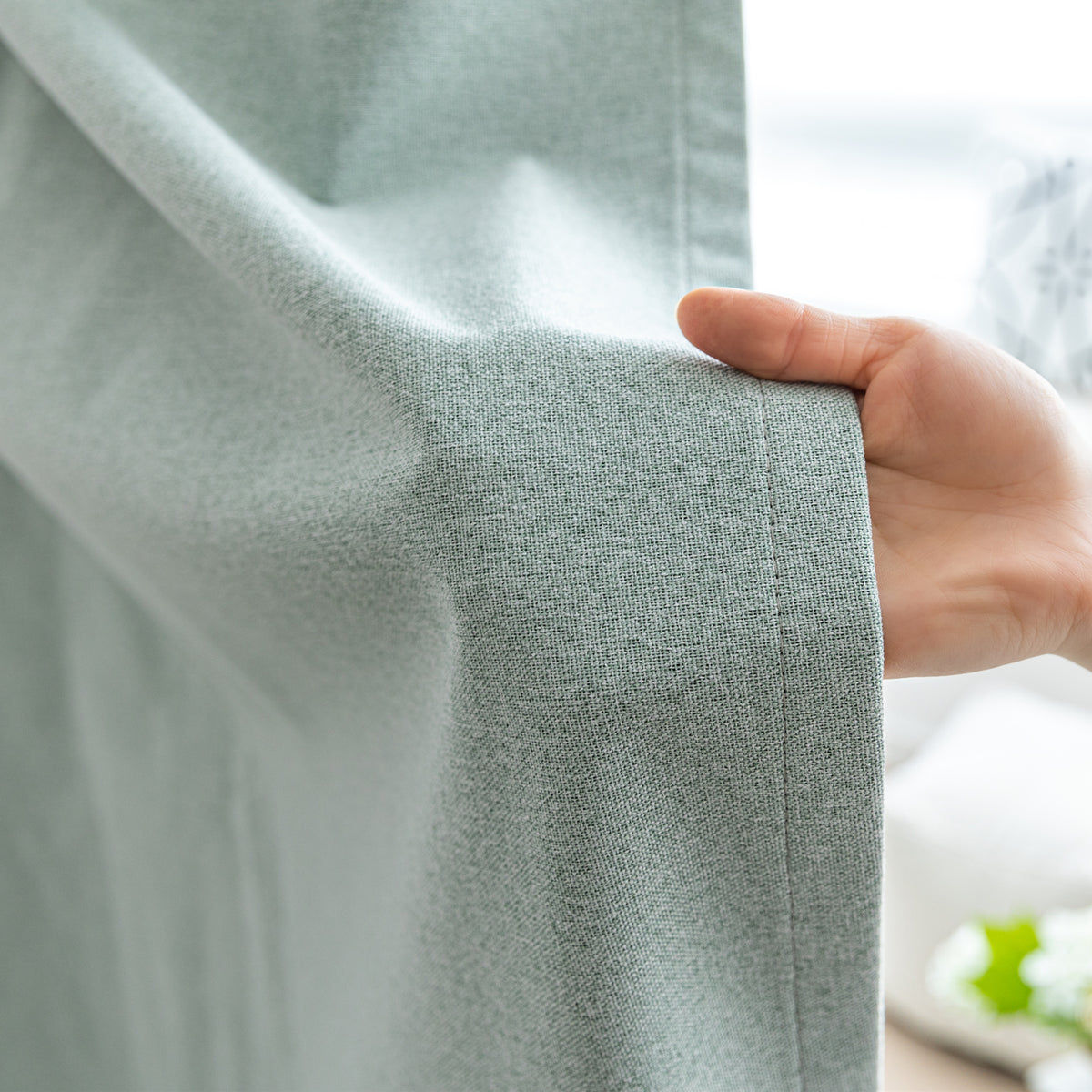 Soundproof, heat-insulating, completely blackout bedroom curtains. Available in 6 colors. Width and height can be customized to the nearest 1cm. Part number 8662-1