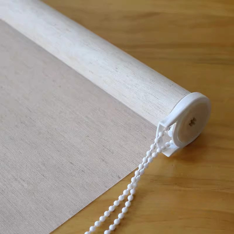 Japanese-style linen-style roller blinds available in three fabrics: light-transmitting, light-blocking, and complete light-blocking. Includes a tension-type front cover. Electric type also available.