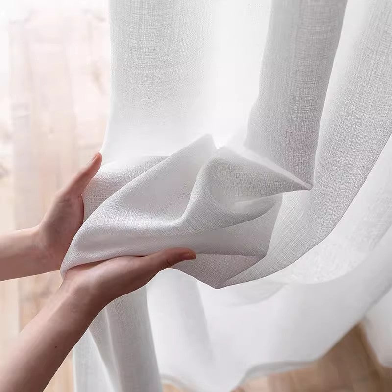 DL9530 is a flame-retardant, privacy-blocking, UV-cut, mirror lace curtain with a soft texture.